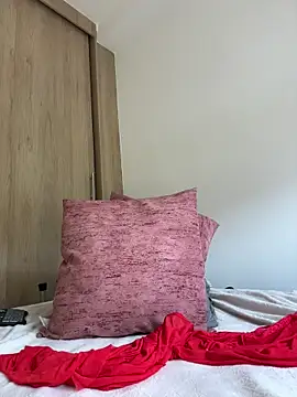 karinasantos_'s cam snapshot