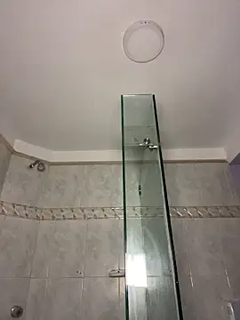 kiim_taaylor live sex cam