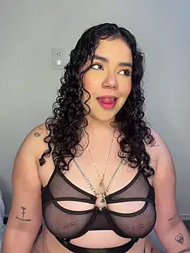 krisstenSantos live sex cam