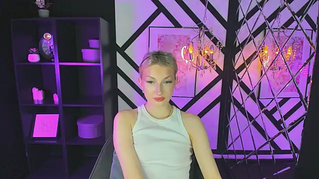 Anora_Less's cam snapshot