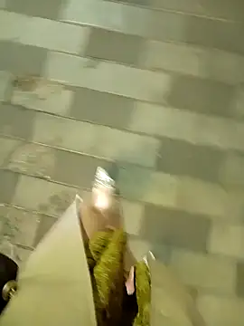 Baby-Linh's cam snapshot