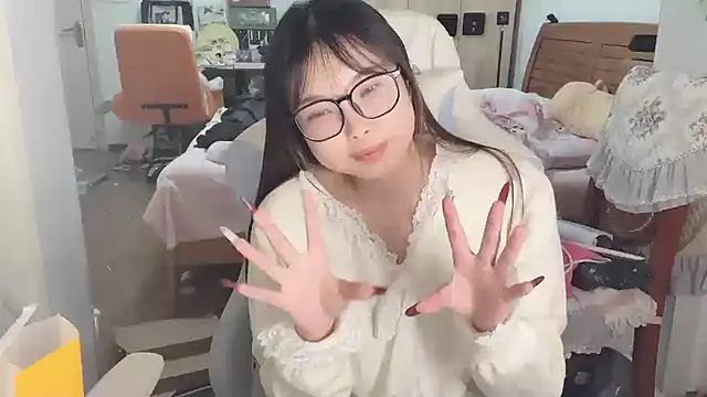 Akong11's cam snapshot