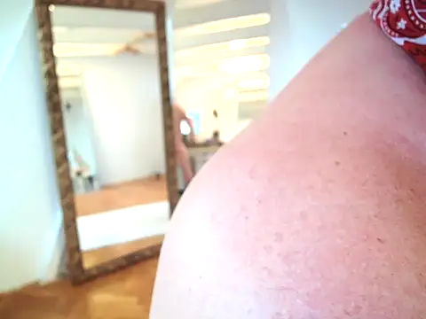 tobi_jerker live sex cam