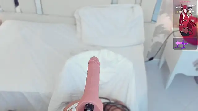 Miliaangeles's cam snapshot