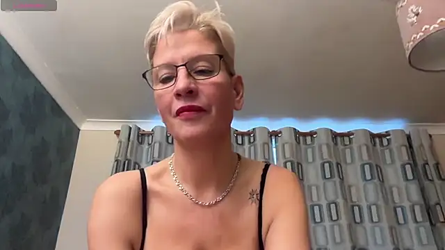 JennyHazel1's cam snapshot