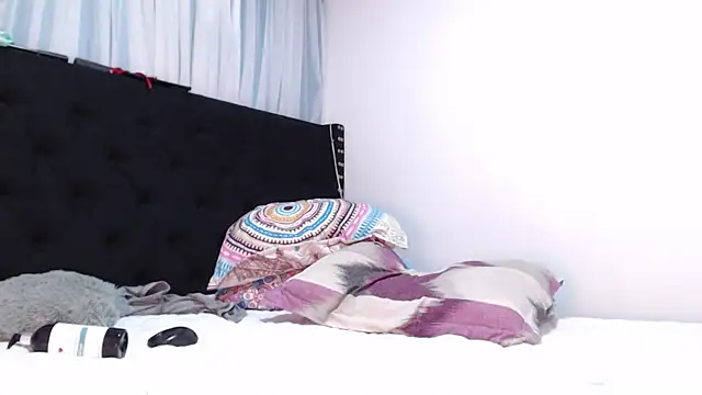 Alhana-miller's cam snapshot