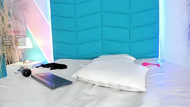 mara_winters_'s cam snapshot