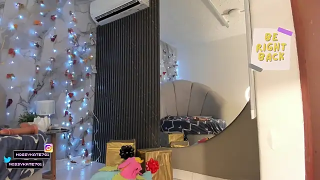 Katemoss70 live sex cam