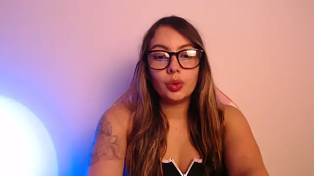 lalawhitte live sex cam