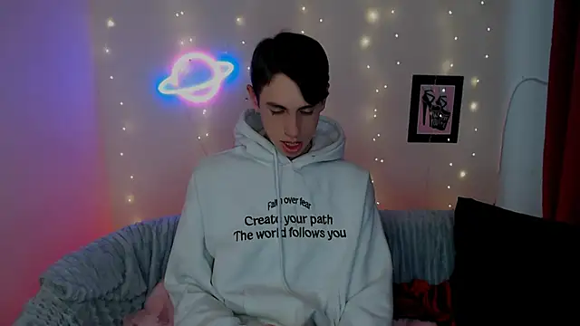 AlexNaughty14's cam snapshot