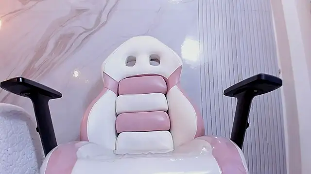 CHLOE_BLOWJOB's cam snapshot