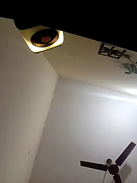 UP-Girl's cam snapshot