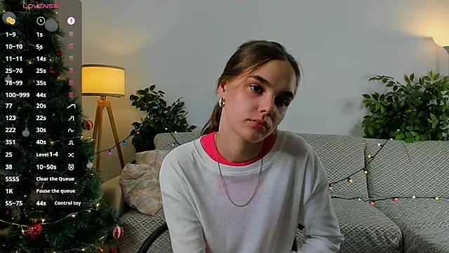 KarriVoisinet's cam snapshot