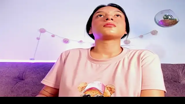 violet_77711 live sex cam