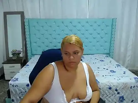 natalia_bigboobs25's cam snapshot