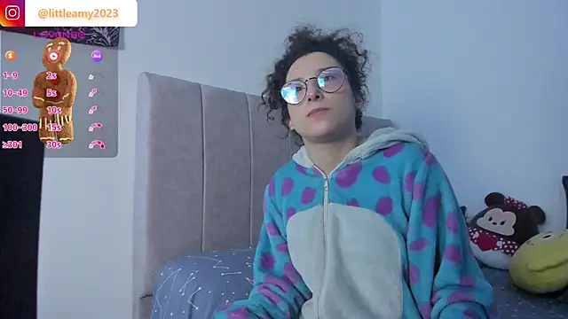 little__ammy's cam snapshot