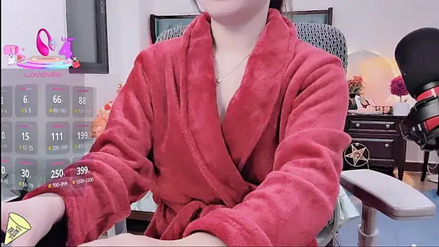 Caryln-Bun live sex cam