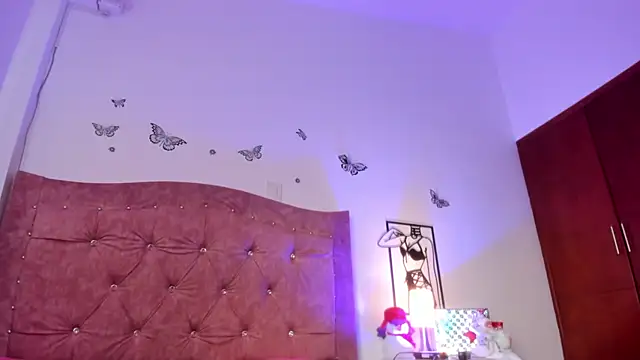 DesireSweet's cam snapshot