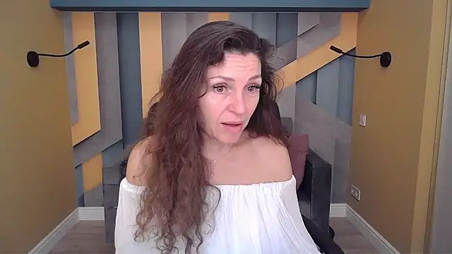 EllaLong's cam snapshot