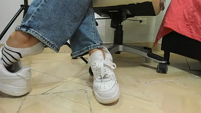 Little_Jenni's cam snapshot