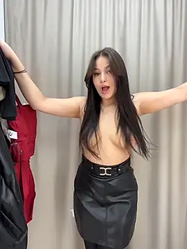 Chloe__Moon live sex cam