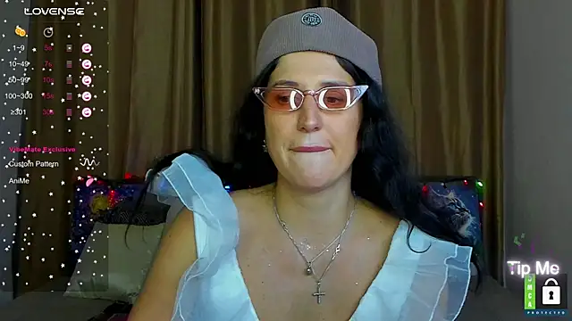 Alianna_Solo_Kisses's cam snapshot