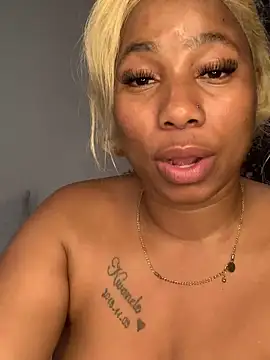 CurvyDesire1 live sex cam