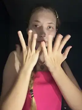 Holy_Poly's cam snapshot