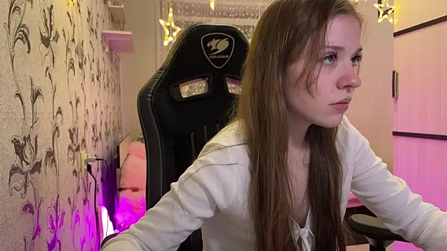 GayleLuu's cam snapshot