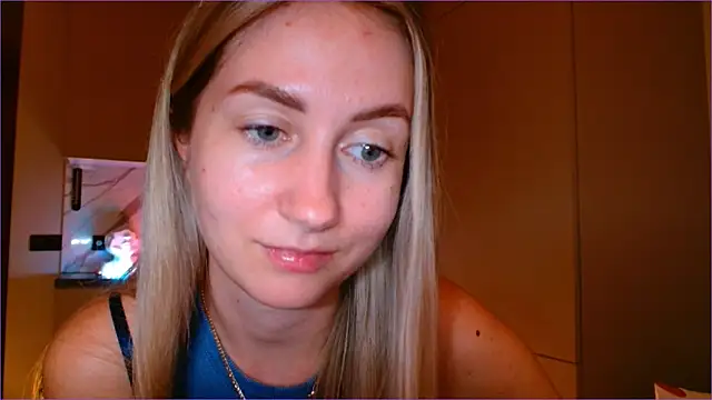 BluueSilk's cam snapshot