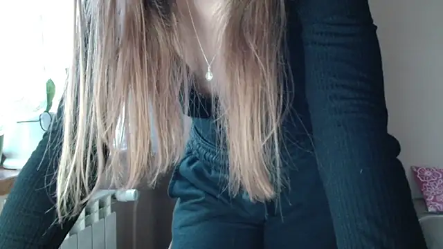 LooveELLYx's cam snapshot