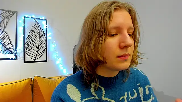 Hailey_Foxy's cam snapshot