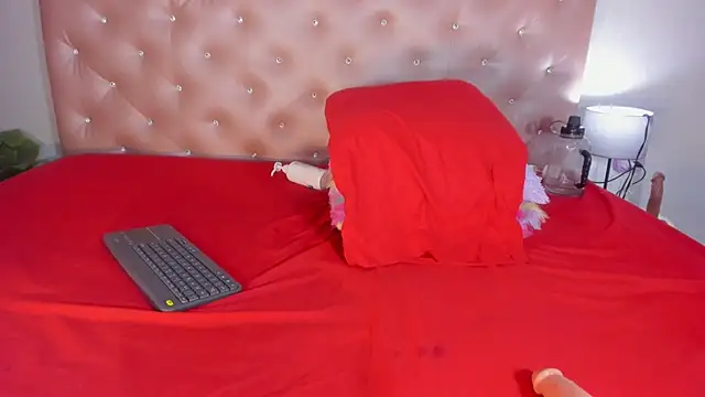 paulinasaeEnz's cam snapshot