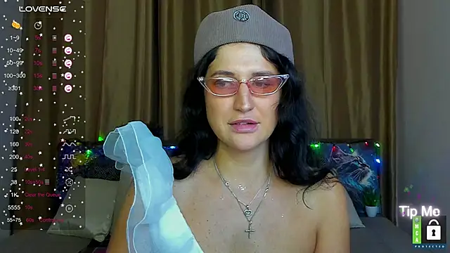 Alianna_Solo_Kisses's cam snapshot