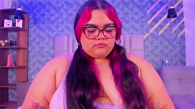 AlyzzandreRouge's cam snapshot