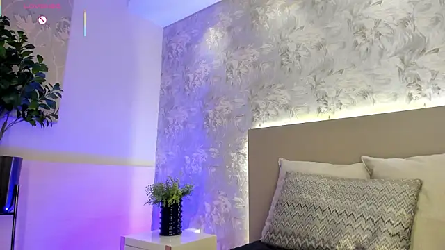 saraycollins's cam snapshot