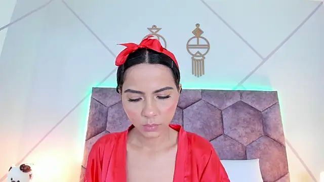 aurora_collinss_'s cam snapshot