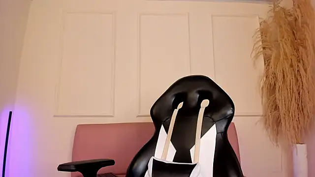 Lilily_lv's cam snapshot