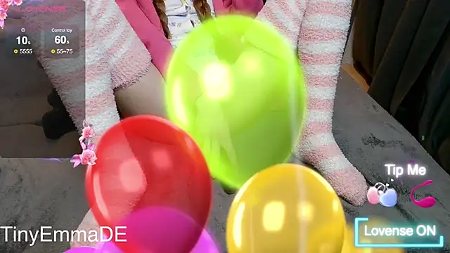 TinyEmmaDE's cam snapshot