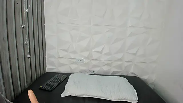 _Zoecooper's cam snapshot