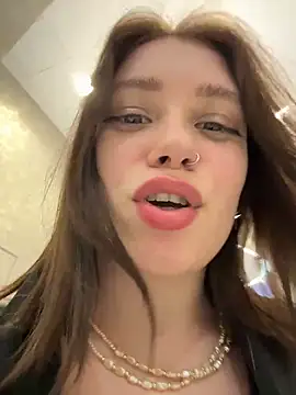 lucy-joy's cam snapshot