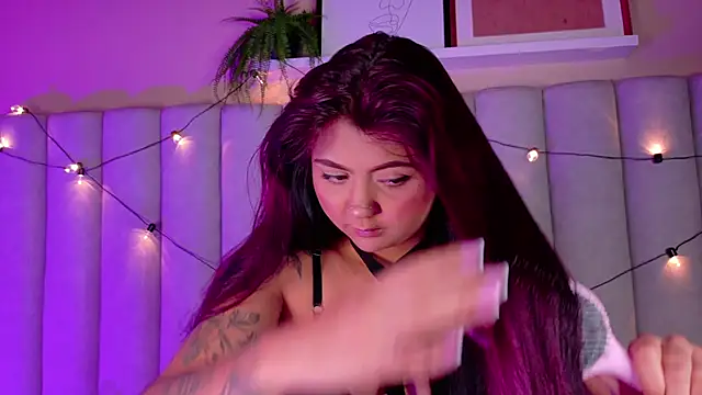 alaia-rogers's cam snapshot