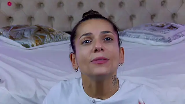 PlayfulShow's cam snapshot