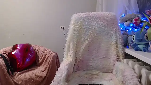 _mika_in_passion's cam snapshot