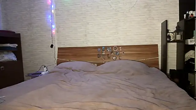 deep_eyes's cam snapshot