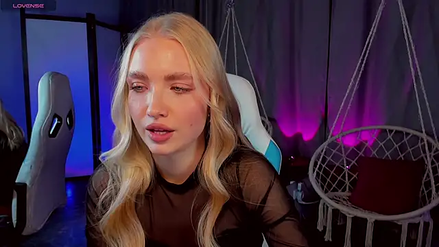 TessaGrays's cam snapshot