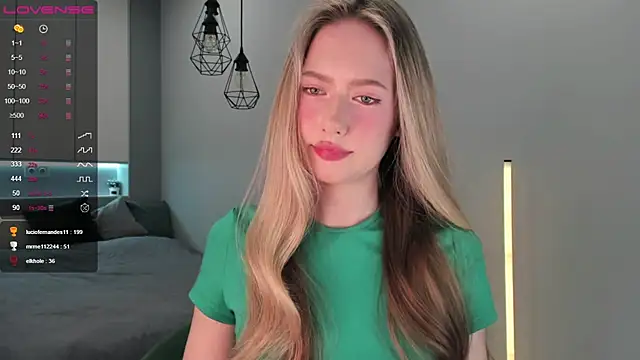 Amurri_eva's cam snapshot