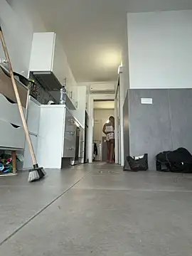 SophieVJ's cam snapshot