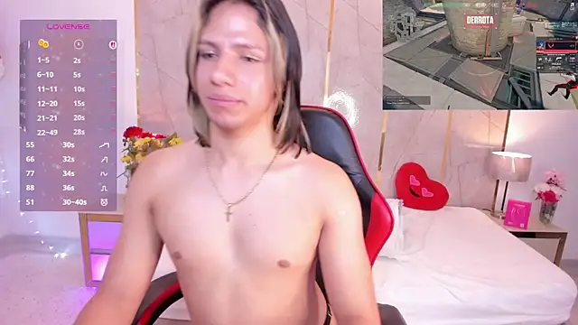 TylerBloom live sex cam