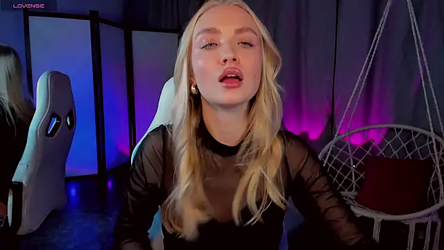 TessaGrays's cam snapshot